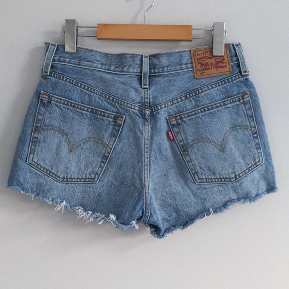 LEVI'S | 501 Original Denim Shorts Light Wash Cut Off, Blue, Womens Size 27 - Picture 2 of 10